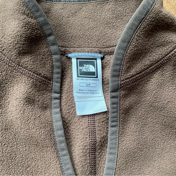 The North Face Pullover - Picture 4 of 6